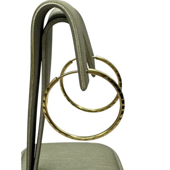 14K Yellow Gold Hammer Textured Hoop Earrings (15948) - Picture 6 of 10